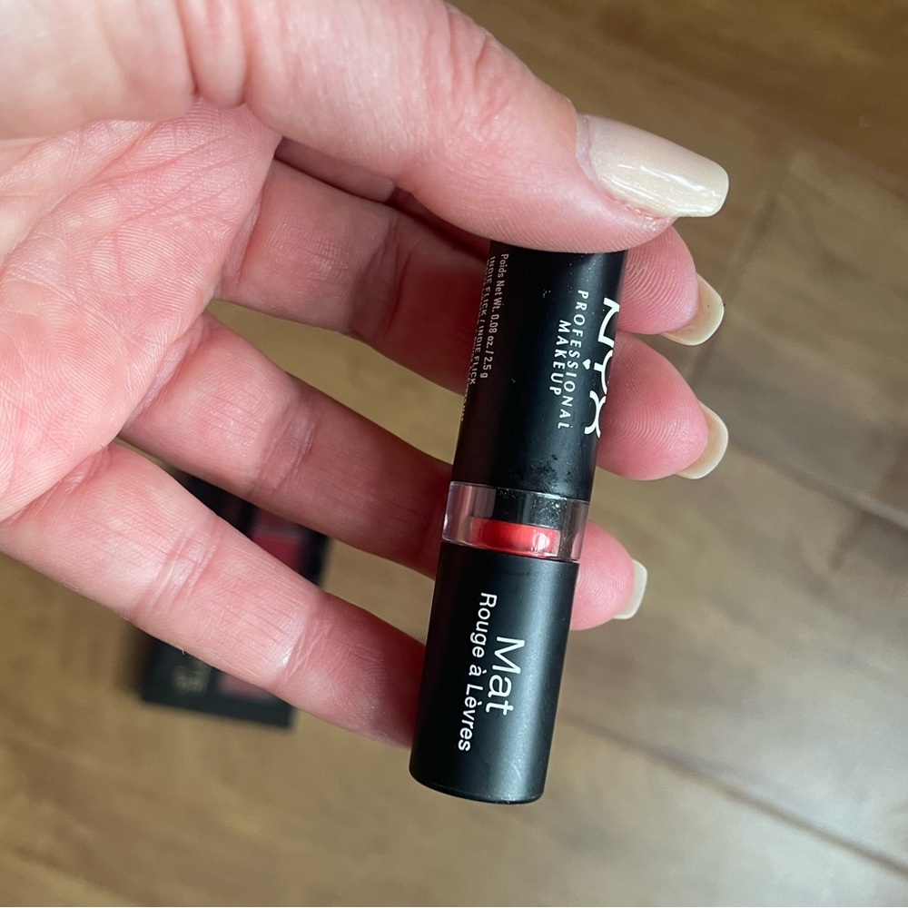 Mixed Lip Kit Lot - Picture 2 of 12